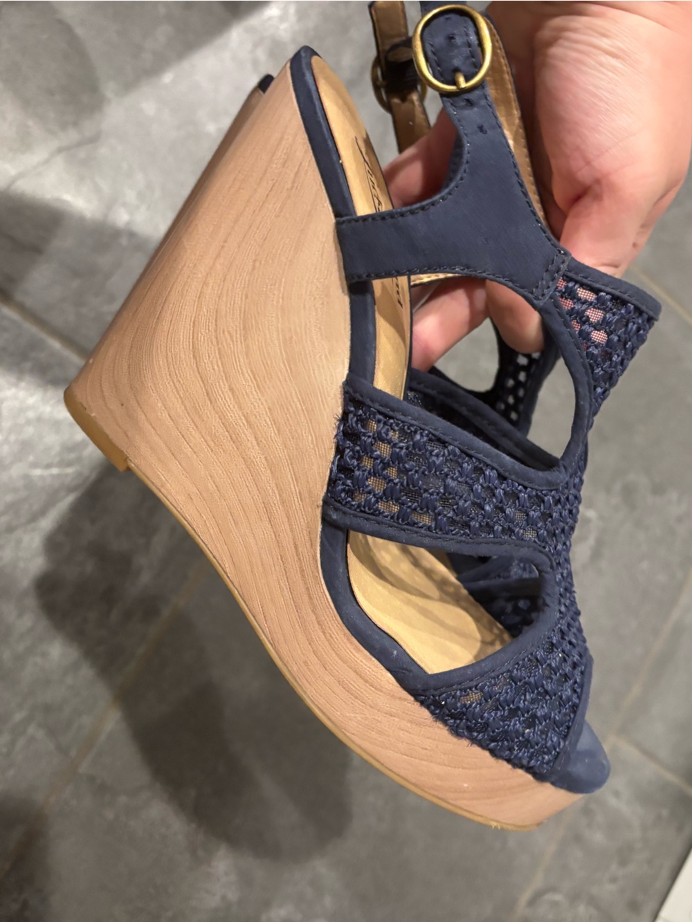 Lucky brand navy blue wedges size 8.5 - Picture 3 of 5